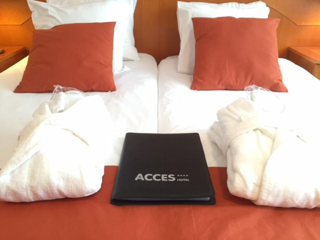 Acces Hotel Ostend Exterior photo