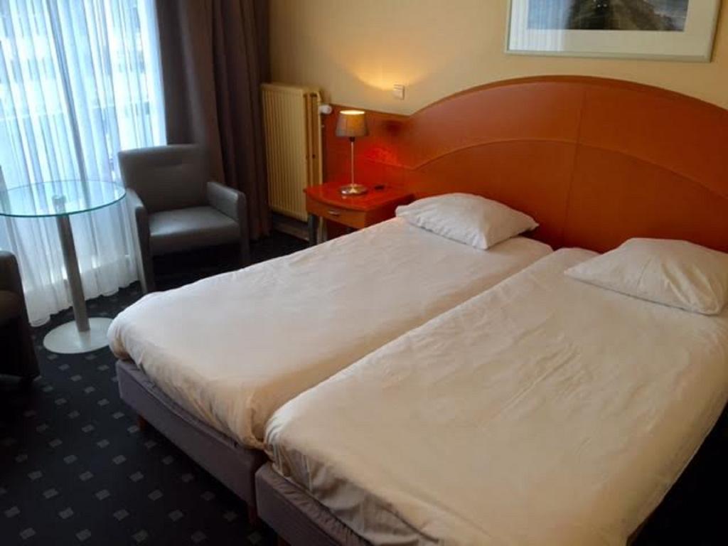 Acces Hotel Ostend Exterior photo
