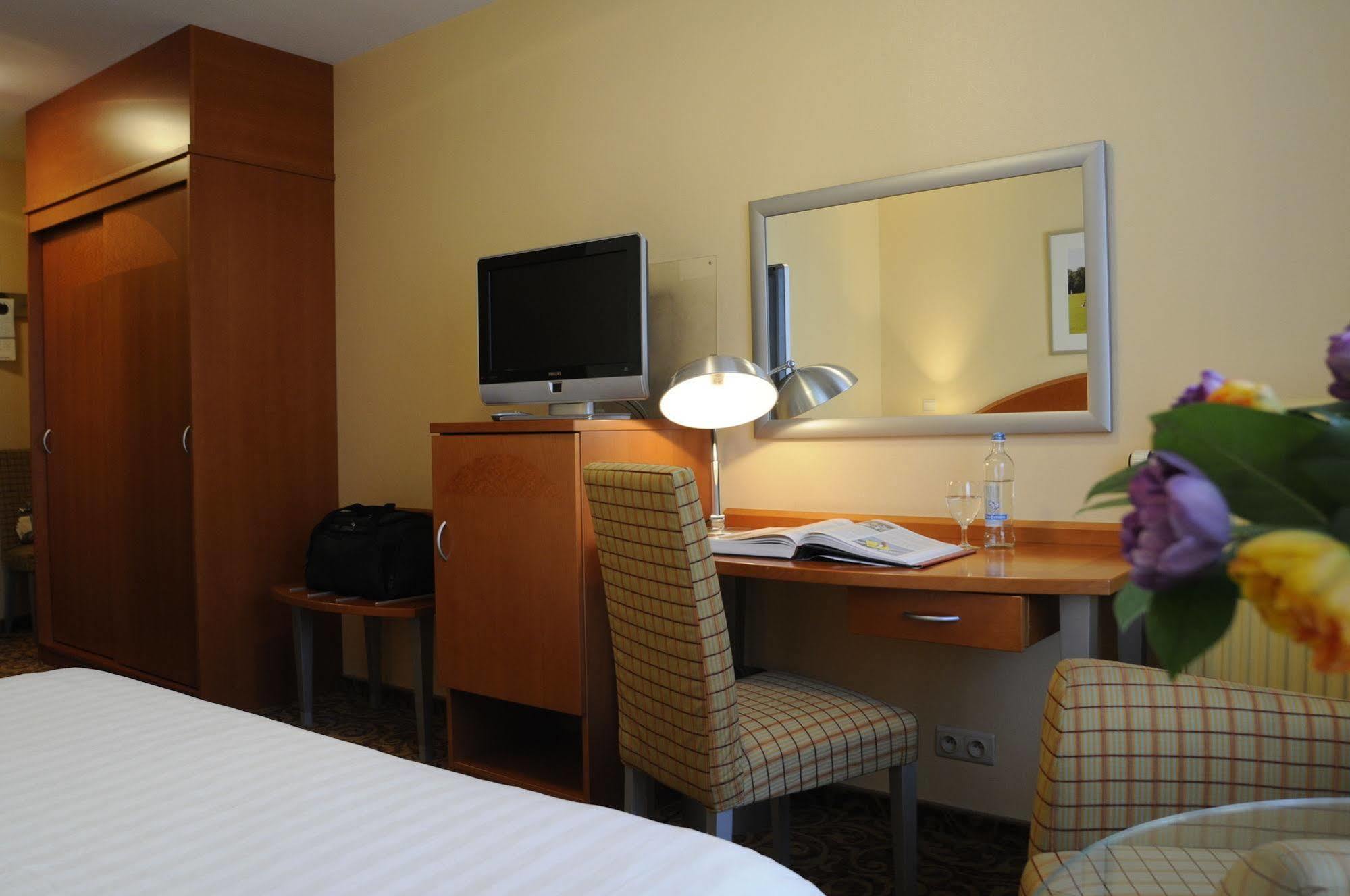 Acces Hotel Ostend Exterior photo